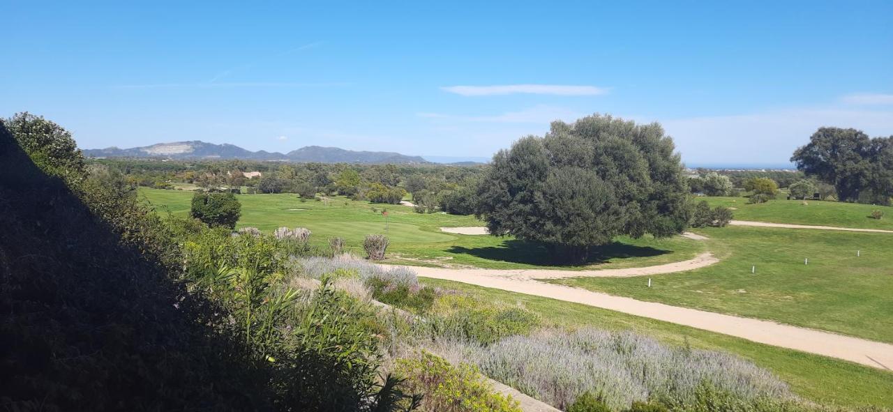 Golf & Sea Residence Is Molas Pula Bagian luar foto