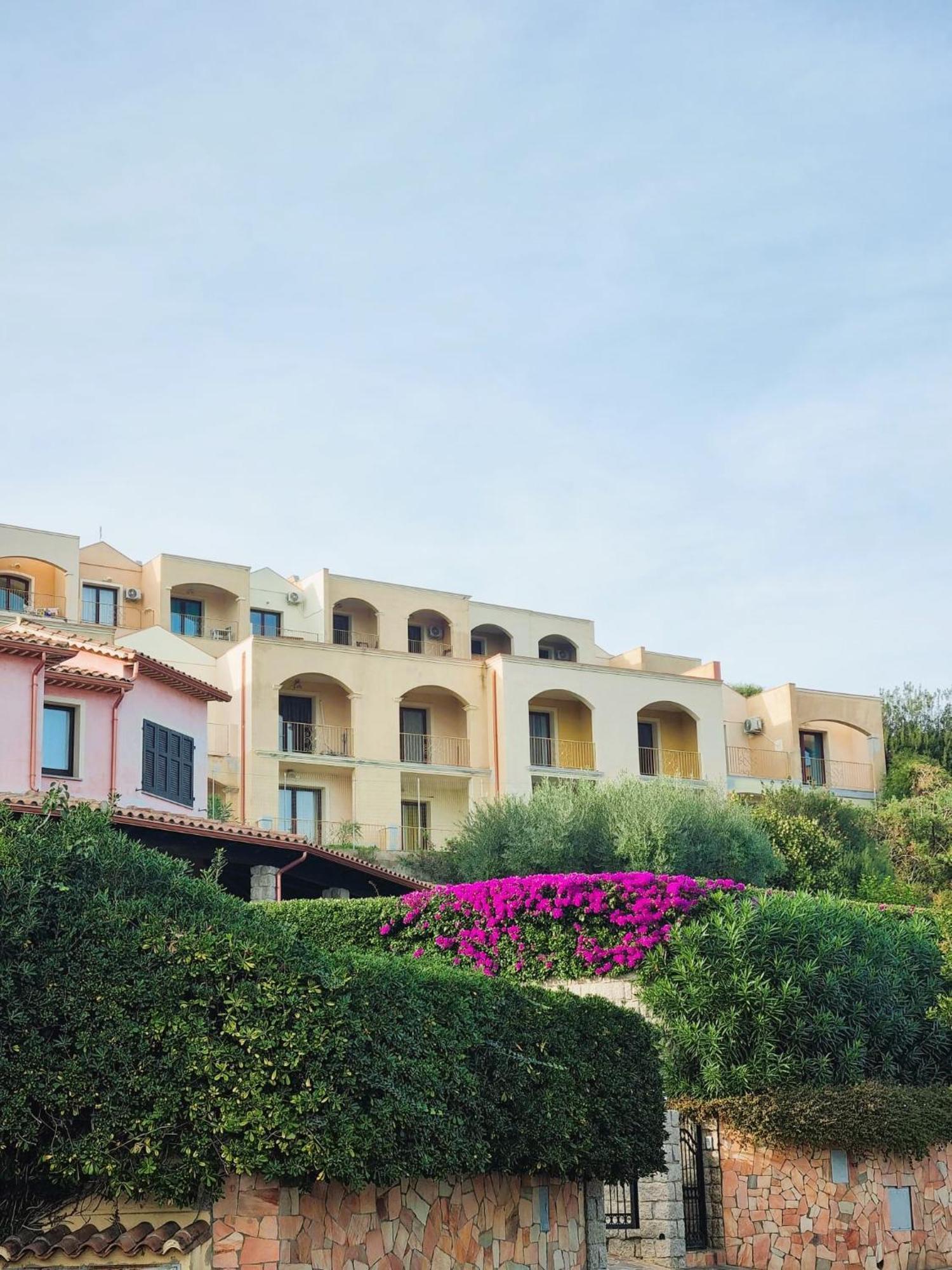 Golf & Sea Residence Is Molas Pula Bagian luar foto