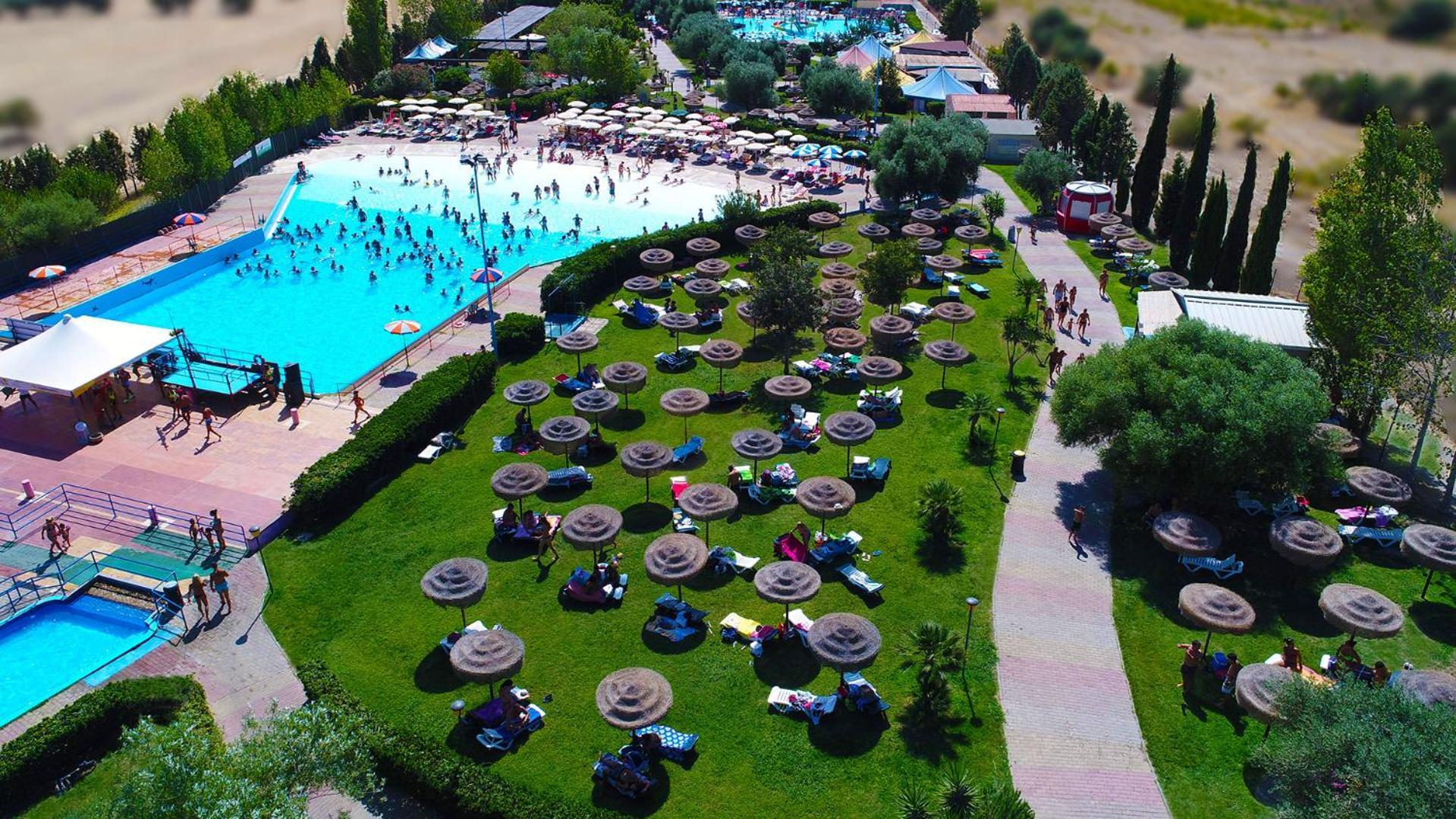 Golf & Sea Residence Is Molas Pula Bagian luar foto